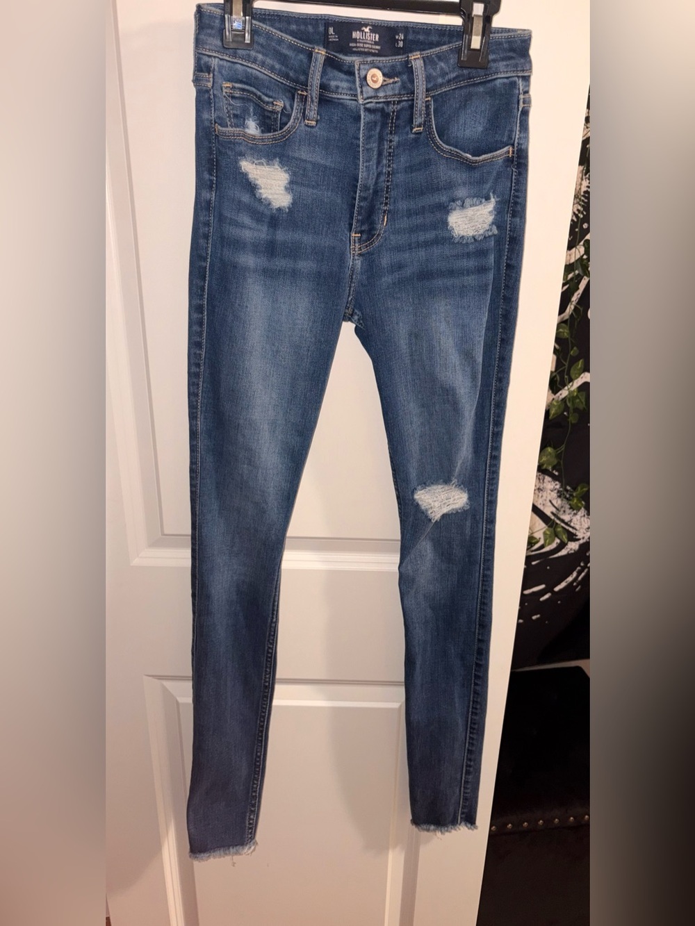 Hollister High-Rise Medium Blue Distressed Jeans